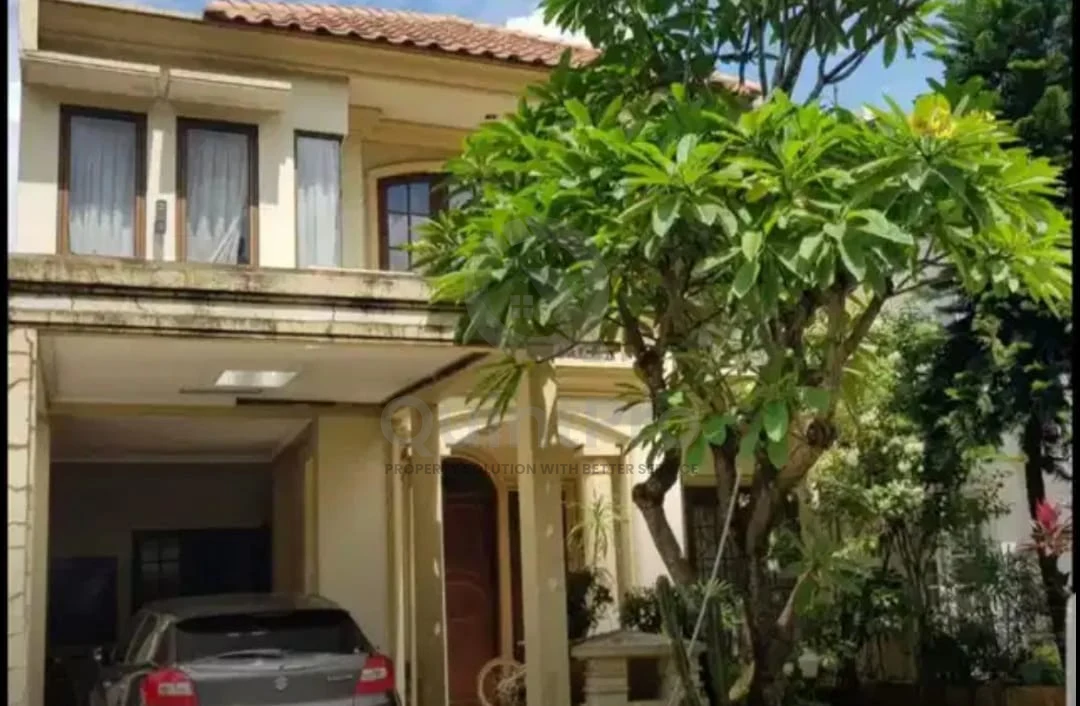 Rumah 6KT 190m² 2 Lantai di Versailes BSD, SHM Halaman Asri