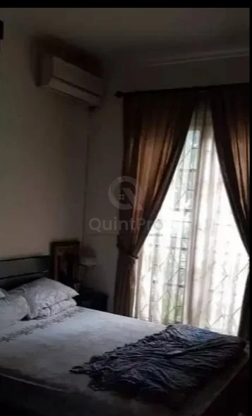 Rumah 6KT 190m² 2 Lantai di Versailes BSD, SHM Halaman Asri — foto 5