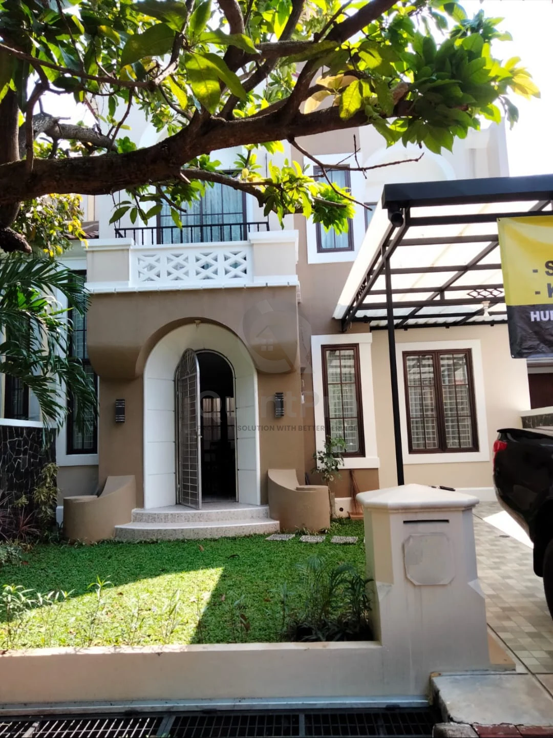 Rumah 4+1KT 148m² di Royal Serpong Village, 2 Lantai Hadap Timur SHM