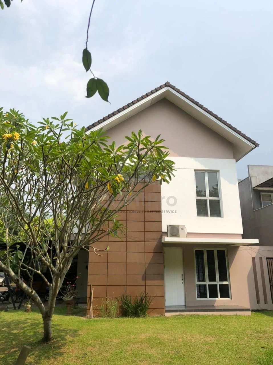 Rumah Modern 3+1KT 2 Lantai di Sevila BSD, Bebas Banjir Dekat AEON Mall — foto 3