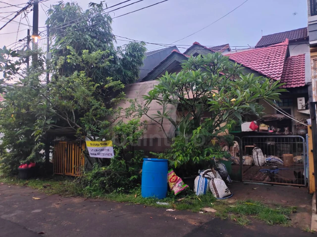 Rumah 3KT 180m² di Griya Loka BSD, 2 Lantai SHM Siap Renovasi