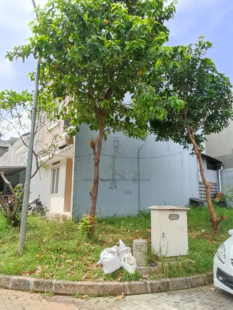 Rumah 3KT 2 Lantai Disewa di Serpong Hill BSD, SHM Siap Huni — foto 2