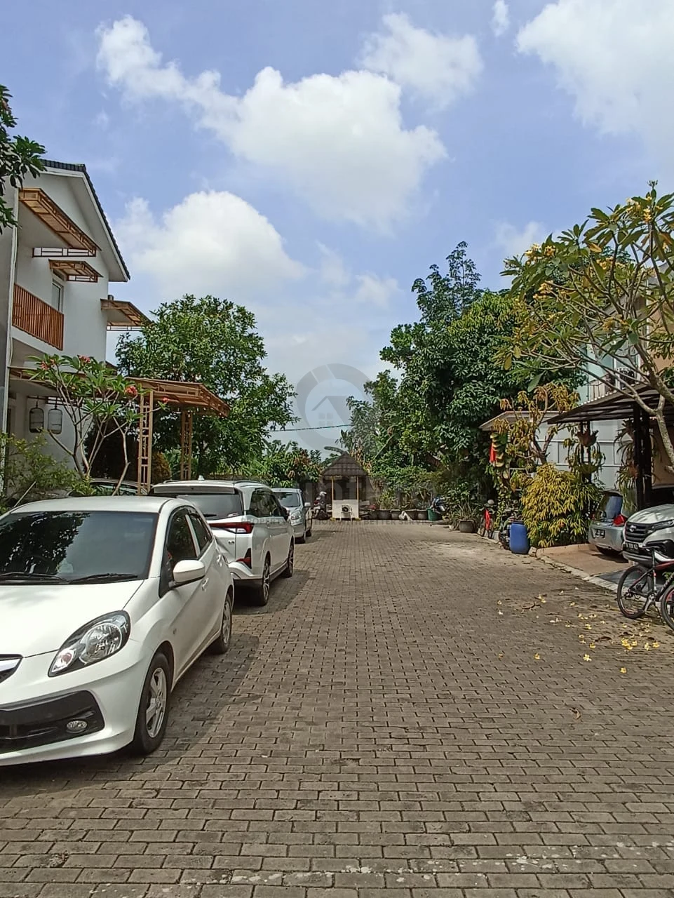 Rumah 3KT 2 Lantai Disewa di Serpong Hill BSD, SHM Siap Huni — foto 3