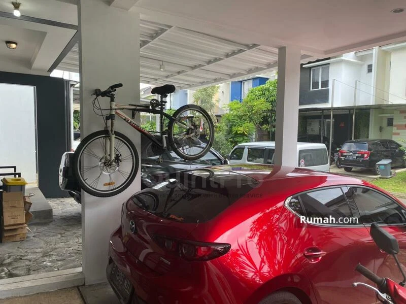 Rumah 3+1KT Modern 2 Lantai di Sevilla BSD, Furnished Bebas Banjir SHM — foto 2