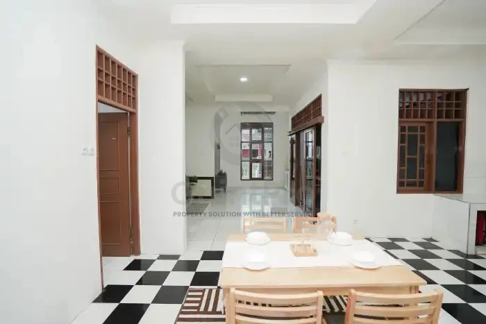 Rumah 3KT 2 Lantai di Larangan Lovablepro Tangerang, SHM Furnished Hadap Selatan — foto 5