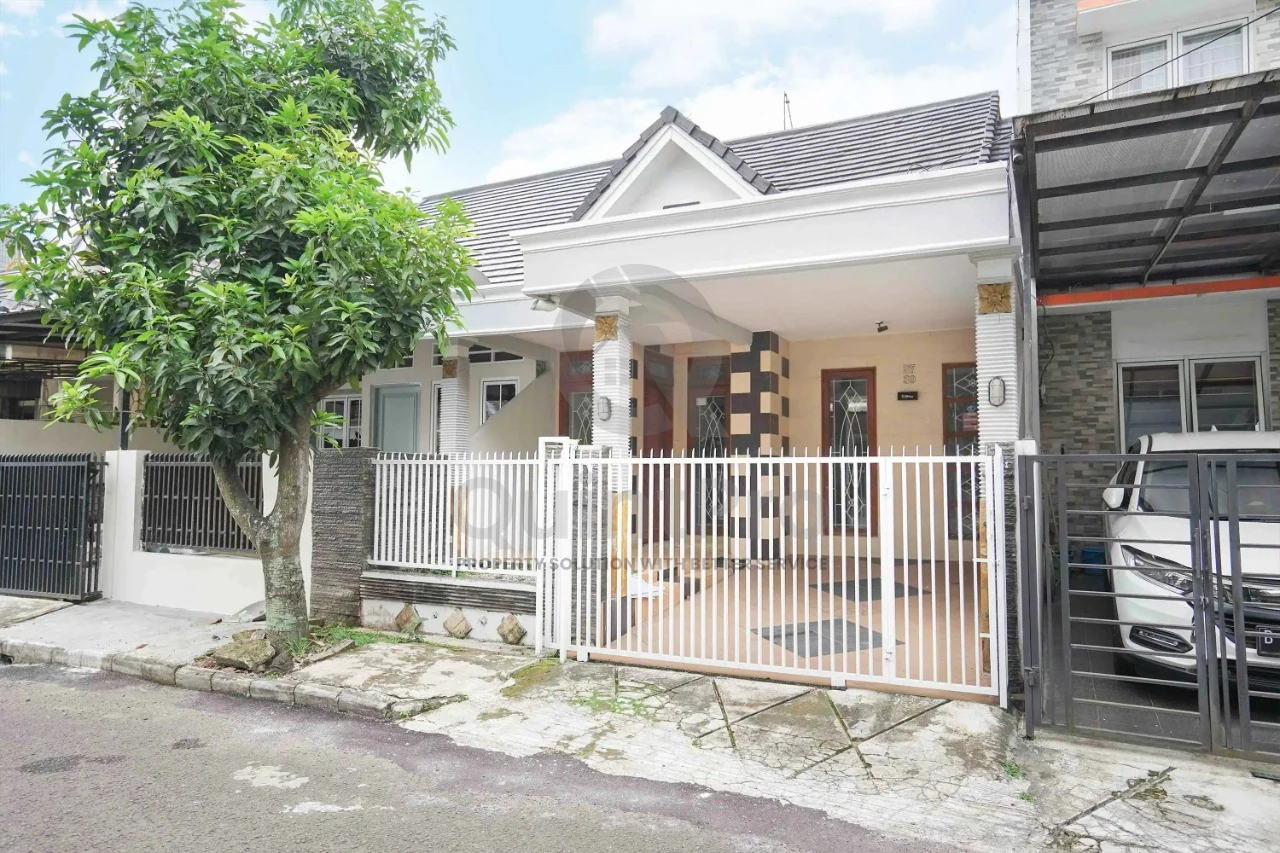 Rumah 3KT 2 Lantai di Serpong Park Diamond Serpong Utara, SHM Furnished — foto 2