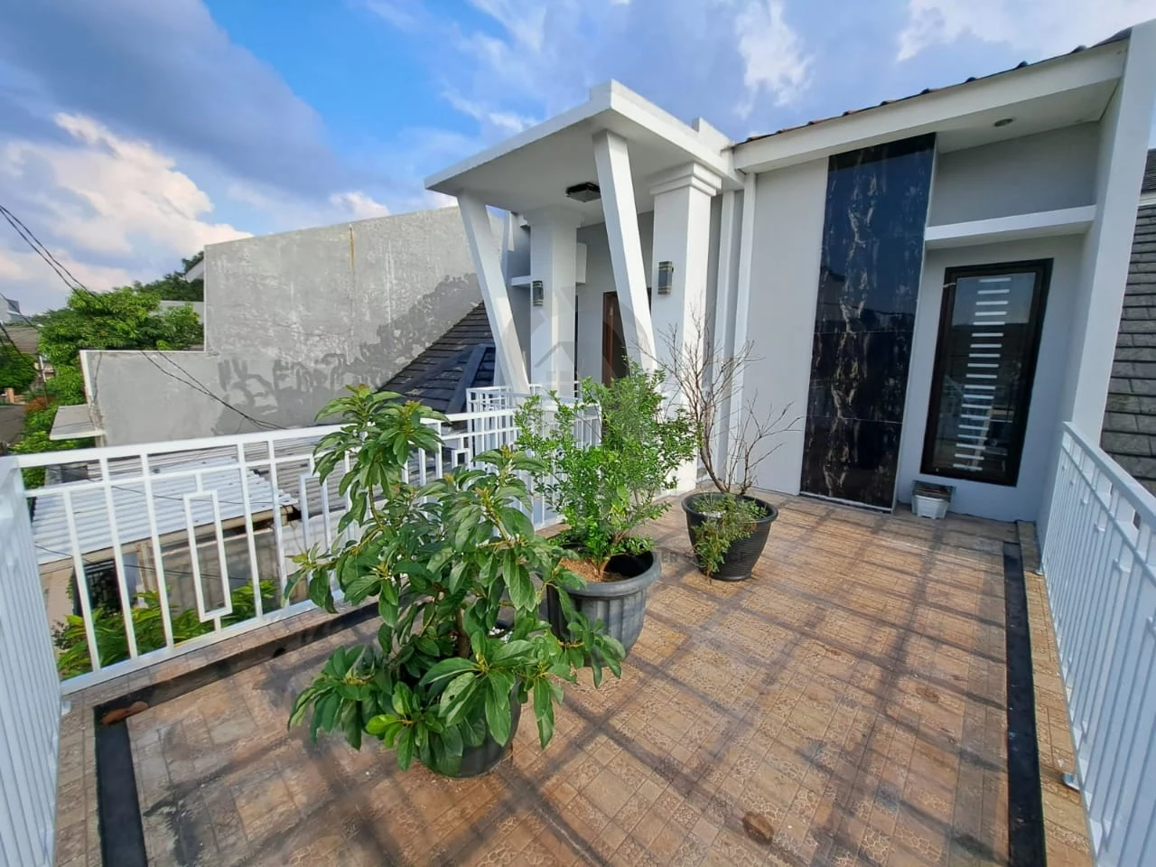Rumah Dijual di Emerland, Serpong Utara, 4KT — foto 12