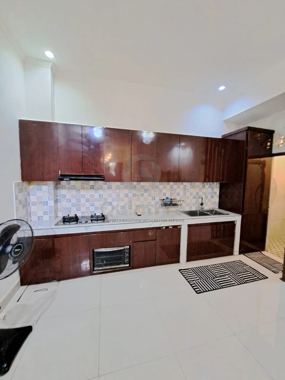 Rumah Dijual di Emerland, Serpong Utara, 4KT — foto 17