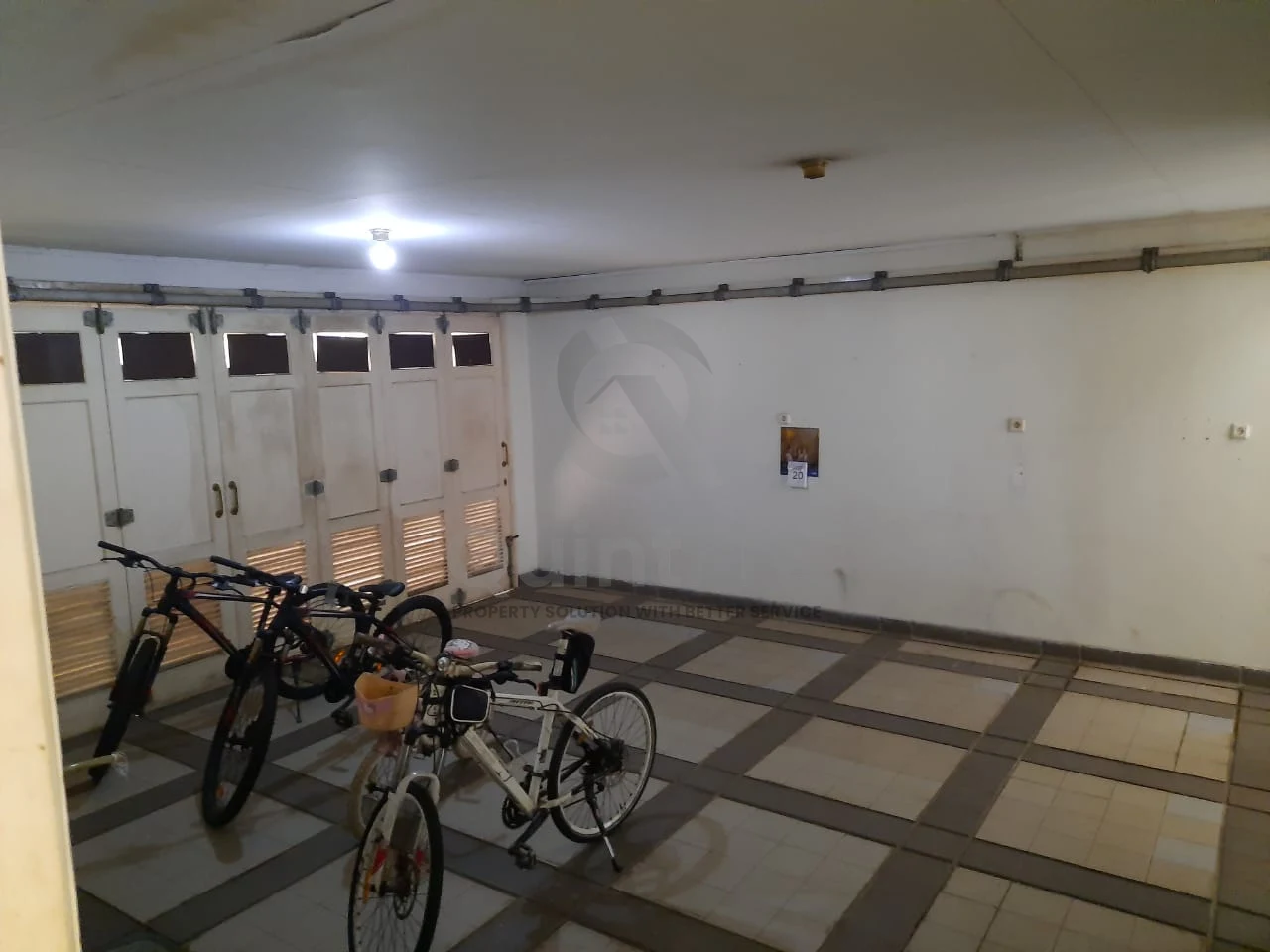 Rumah 4+2KT 2 Lantai di Taman Giri Loka BSD, SHM 377m² Boulevard — foto 2
