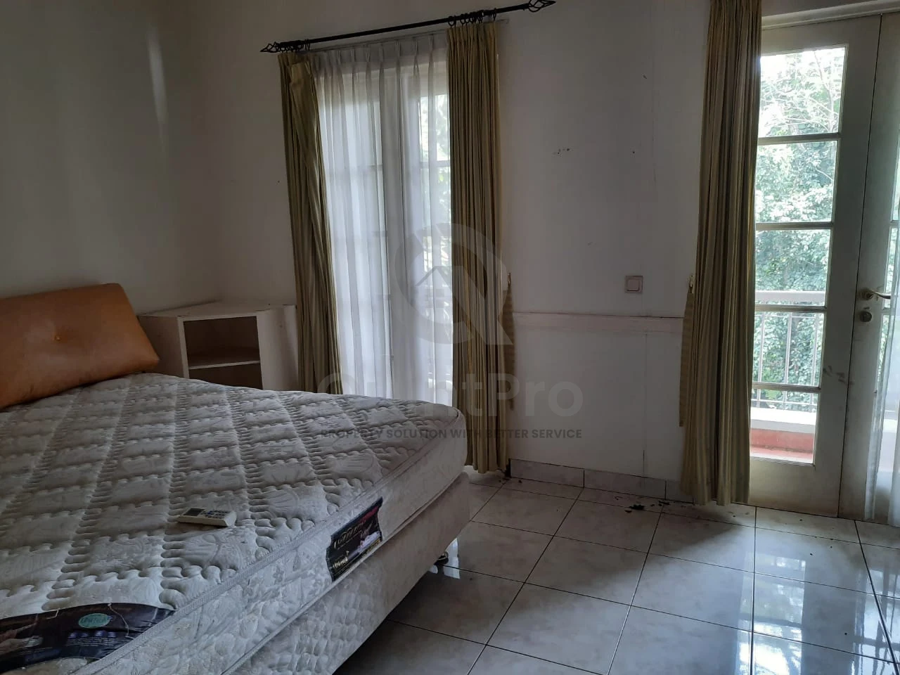 Rumah 4+2KT 2 Lantai di Taman Giri Loka BSD, SHM 377m² Boulevard — foto 5