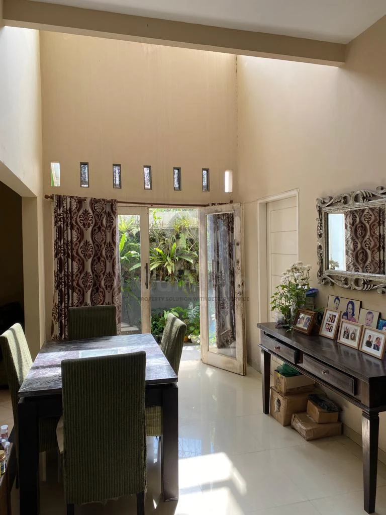 Rumah Modern 4+1KT di Nusa Loka BSD, 2 Lantai Semi-Furnished SHM — foto 4
