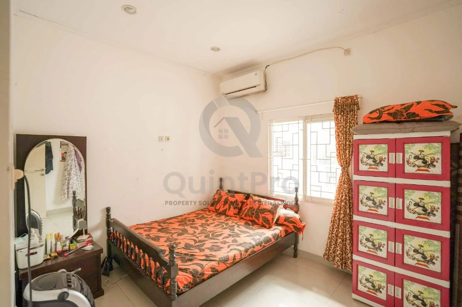 Rumah 4+2KT 190m² di Vila Gunung Lestari Ciputat, 2 Lantai SHM Dekat Stasiun — foto 4