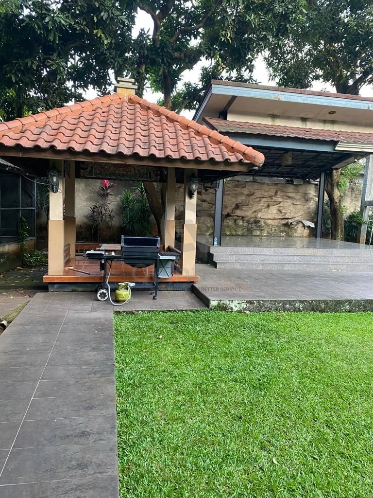 Rumah Klasik 10KT 8300m² di Villa Dago Pamulang, Furnished SHM Mewah — foto 3