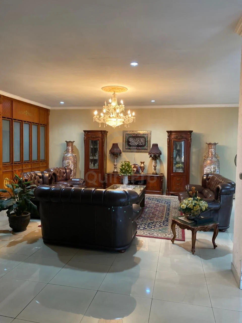 Rumah Klasik 10KT 8300m² di Villa Dago Pamulang, Furnished SHM Mewah — foto 4