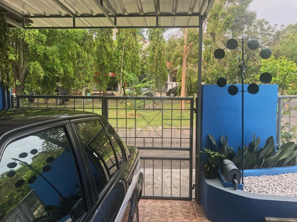 Rumah 3+1KT 220m² di Kencana Loka BSD, Depan Taman SHM Hook Position