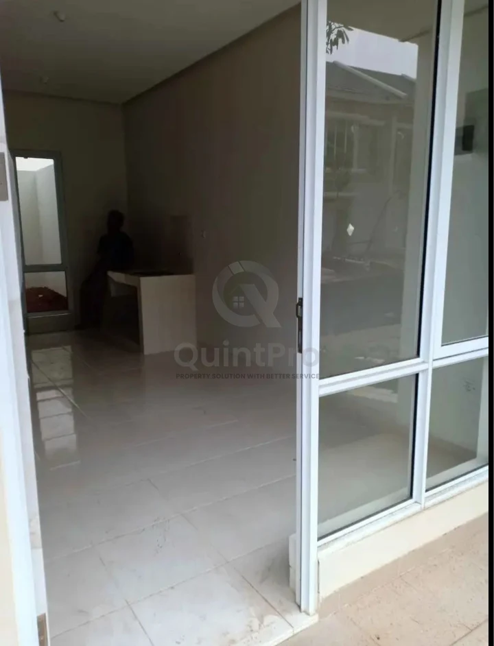Rumah 3+1KT Disewa di Serpong Paradise, 2 Lantai Modern Minimalis Unfurnished — foto 4