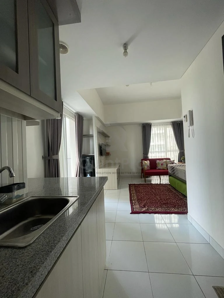 Apartemen Studio Furnished di Casa De Parco BSD, Corner Unit Terang — foto 2