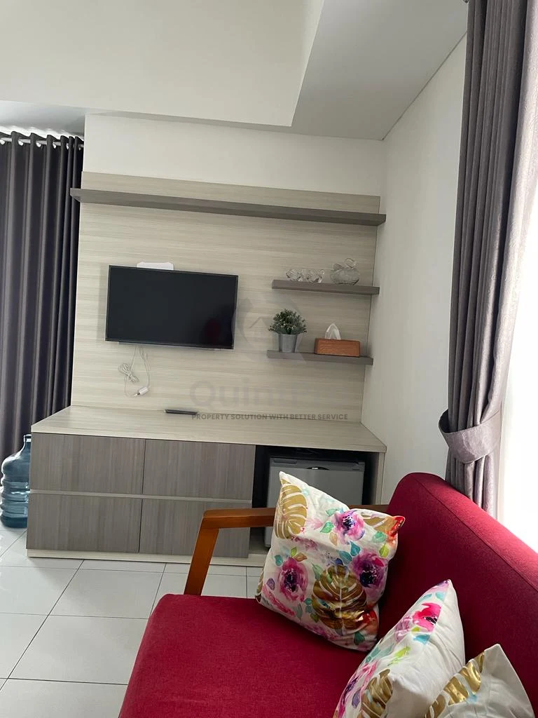 Apartemen Studio Furnished di Casa De Parco BSD, Corner Unit Terang — foto 3