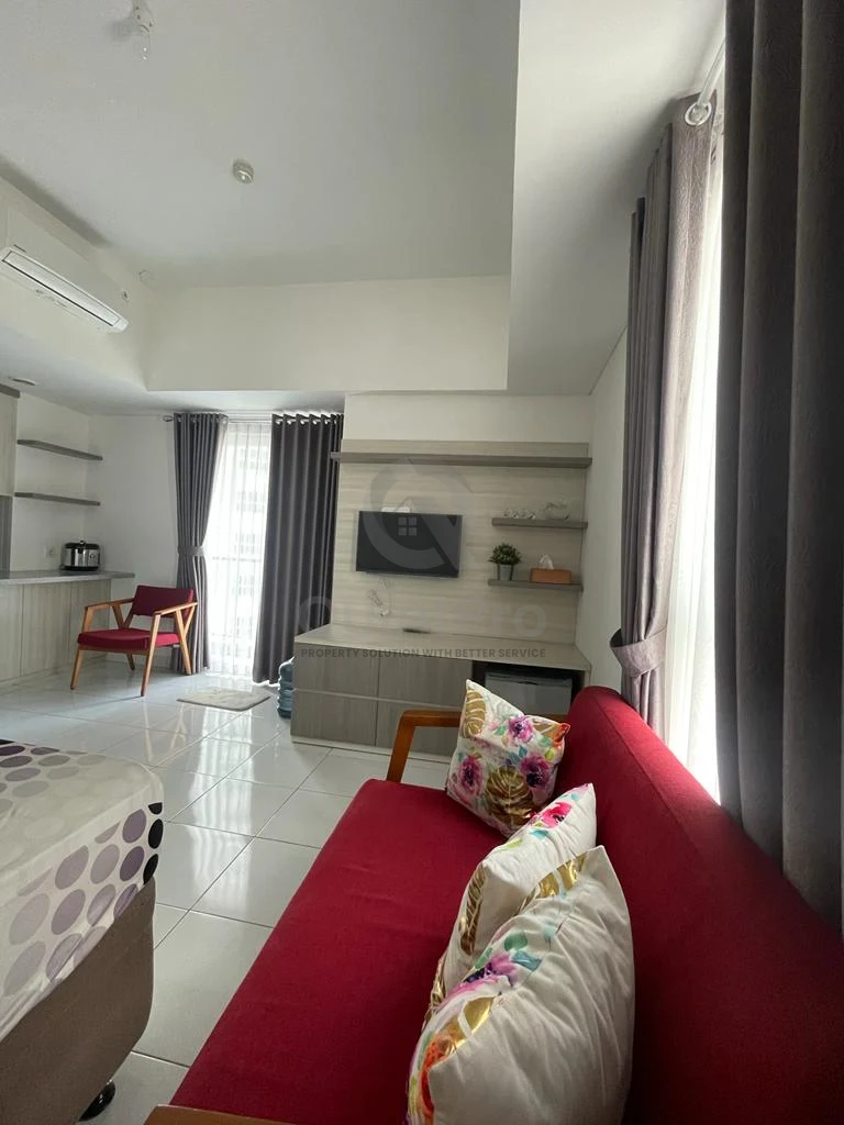 Apartemen Studio Furnished di Casa De Parco BSD, Corner Unit Terang — foto 4