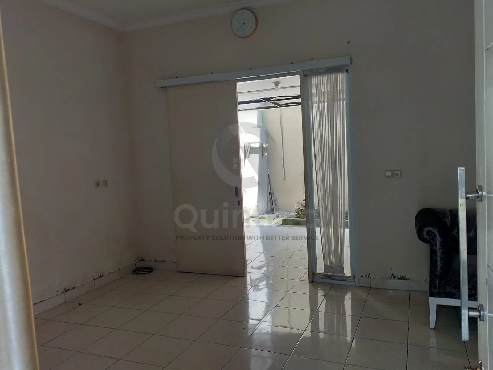 Rumah 2KT 2KM di The Paradise Park Sepatan, Modern Minimalis SHM 86m² — foto 2