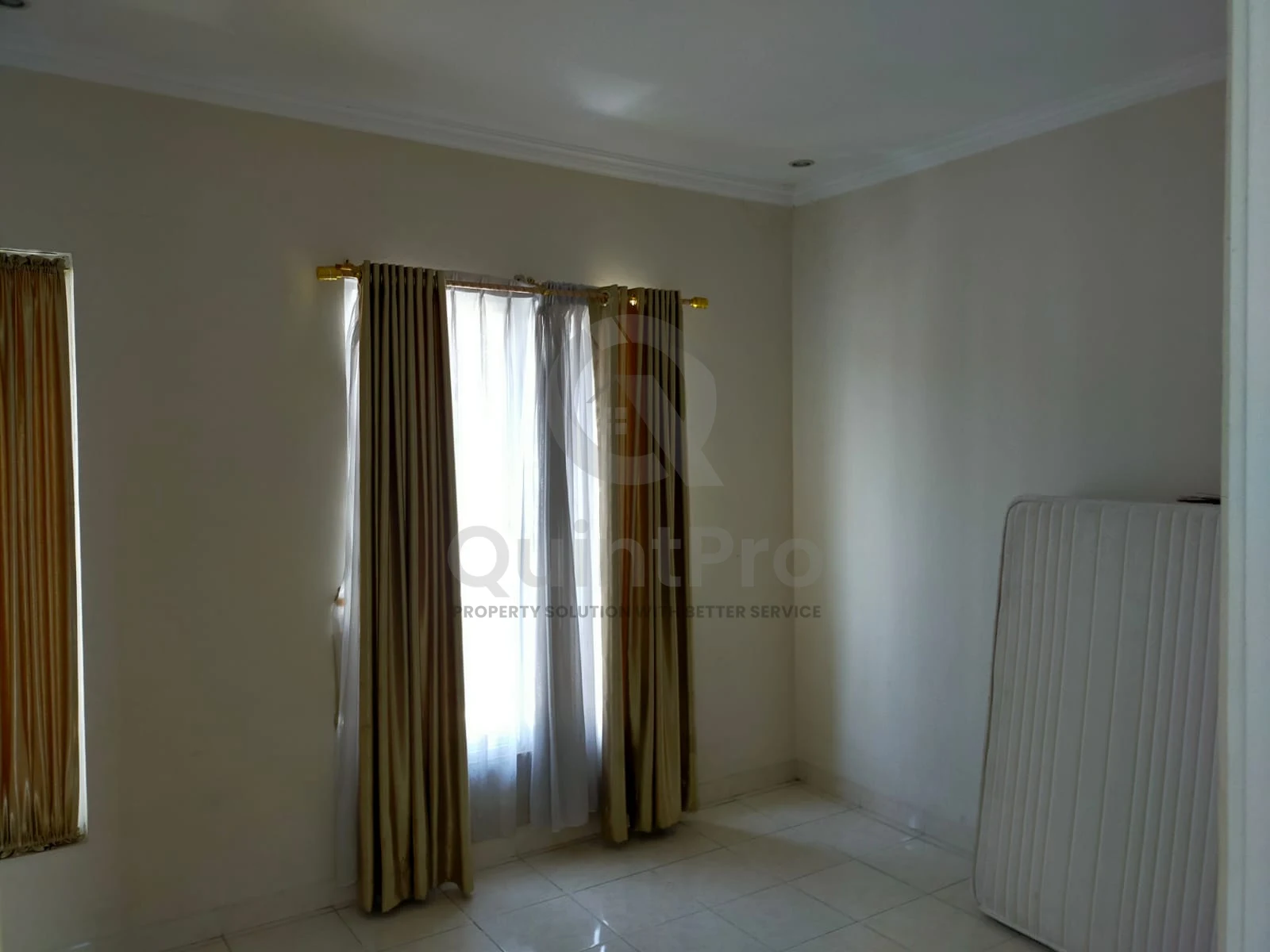 Rumah 2KT 2KM di The Paradise Park Sepatan, Modern Minimalis SHM 86m² — foto 3