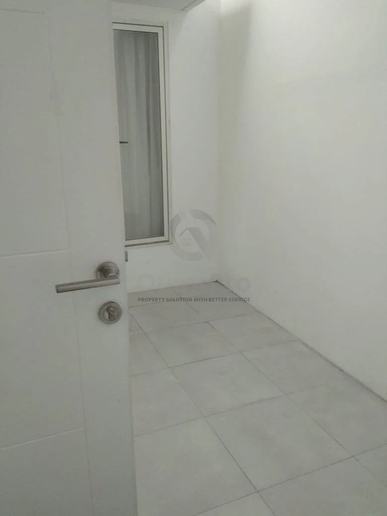 Rumah 2KT Modern di Serpong Garden 2, Halaman Asri 2 Lantai — foto 3
