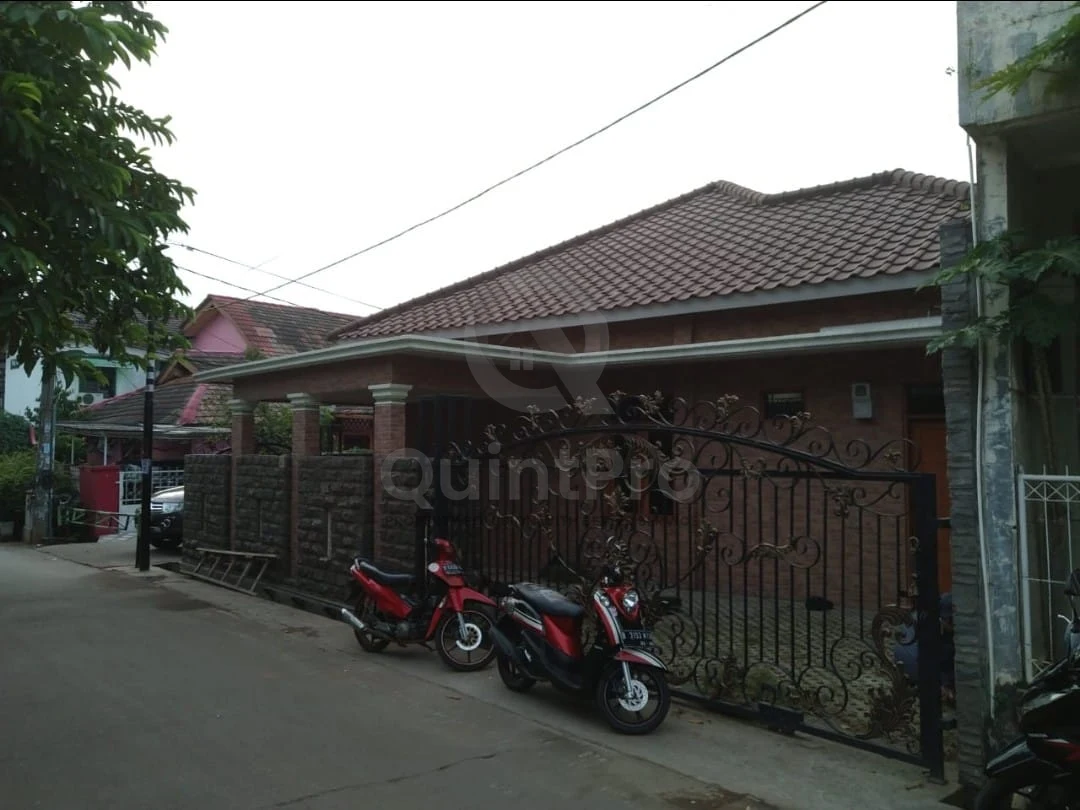 Rumah 3KT 159m² SHM di Pondok Benda Pamulang, Renovasi 2018 Terawat