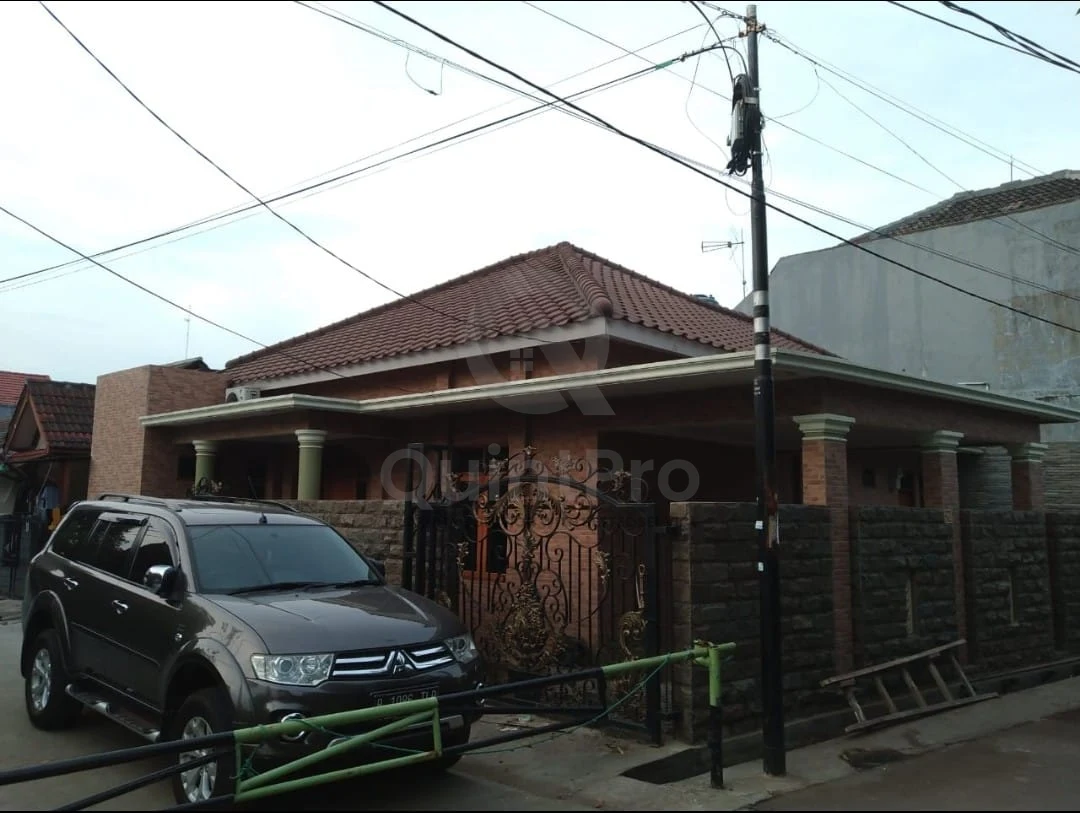 Rumah 3KT 159m² SHM di Pondok Benda Pamulang, Renovasi 2018 Terawat — foto 2