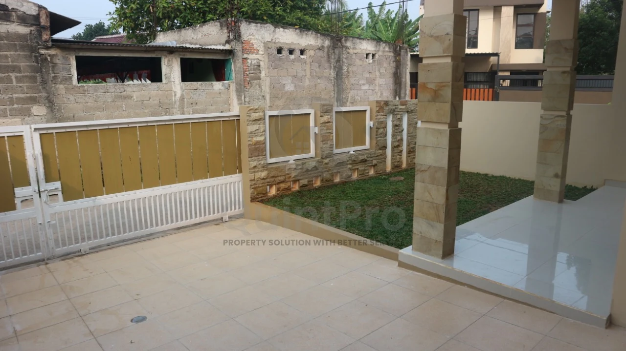 Rumah Modern 2KT di Bumi Puspitek Asri Serpong, SHM Granit Siap Huni — foto 3