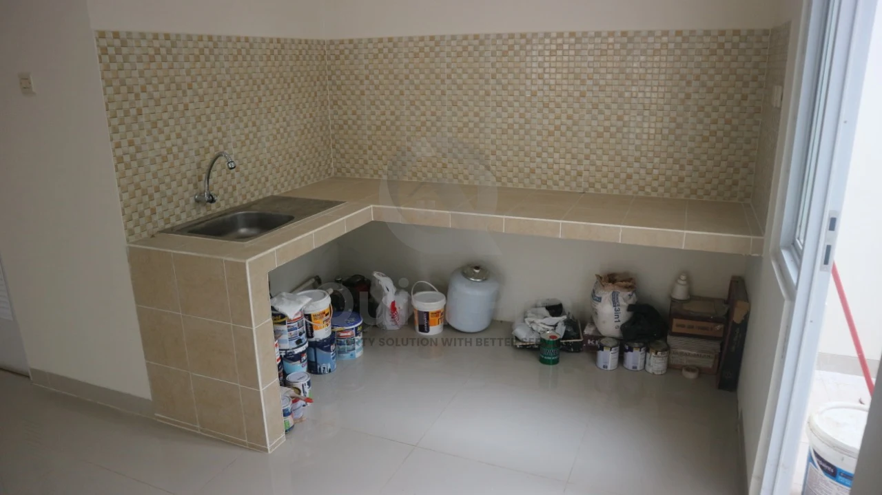 Rumah Modern 2KT di Bumi Puspitek Asri Serpong, SHM Granit Siap Huni — foto 4