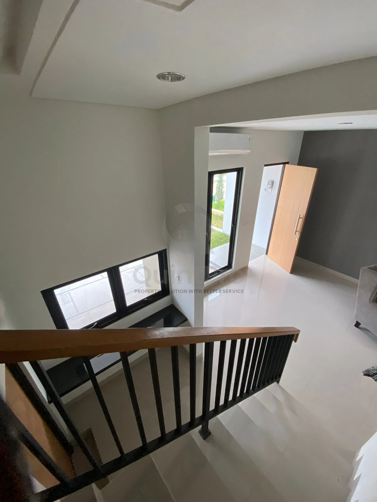 Rumah Modern 3KT 2 Lantai di Naira Residence BSD, SHM Siap Huni — foto 5