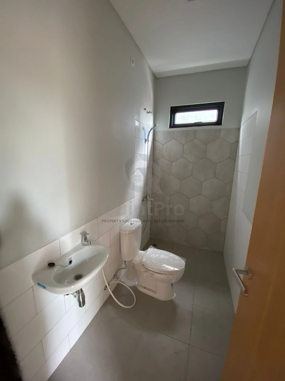Rumah Dijual di Naira Residence, BSD, 3KT — foto 6
