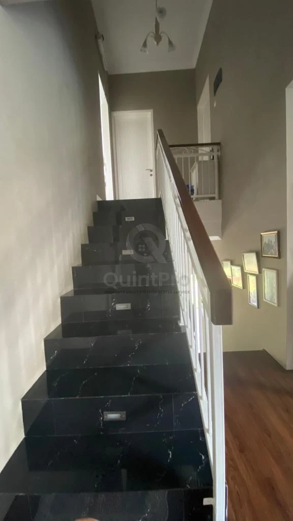 Rumah Dijual di Sevilla, BSD, 4KT — foto 6