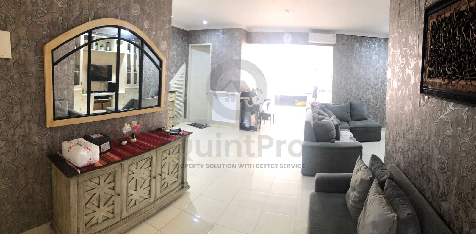 Rumah 4+1KT 250m² de Latinos BSD Tangerang, 2 Lantai SHM Garasi 2 — foto 5