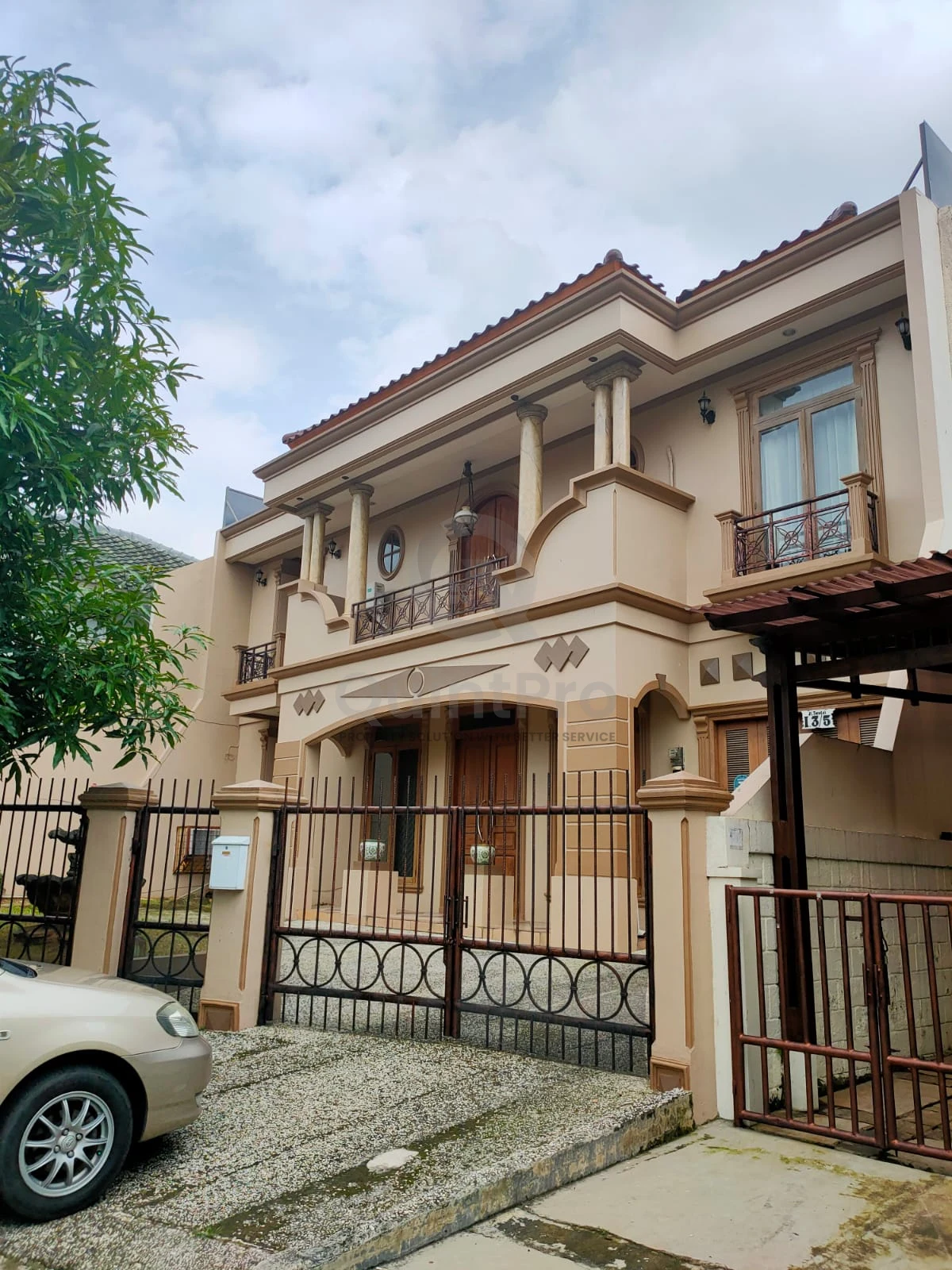 Rumah 6KT 2 Lantai di Puspitaloka BSD, SHM 335m² Bebas Banjir