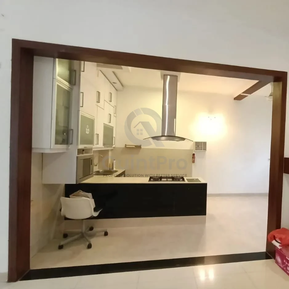 Rumah 4+1KT 200m² di The Icon BSD, 2 Lantai Renovasi Baru Furnished SHM — foto 2