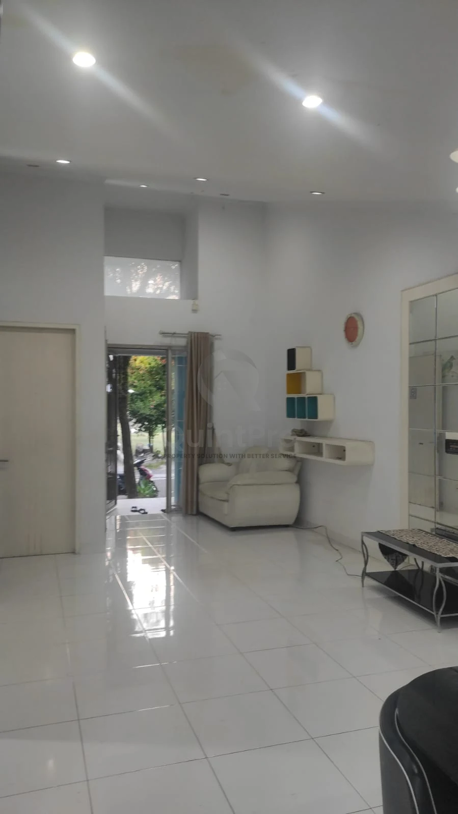 Rumah 2KT Disewa di The Icon BSD, Furnished AC Kitchen Set Siap Huni — foto 5