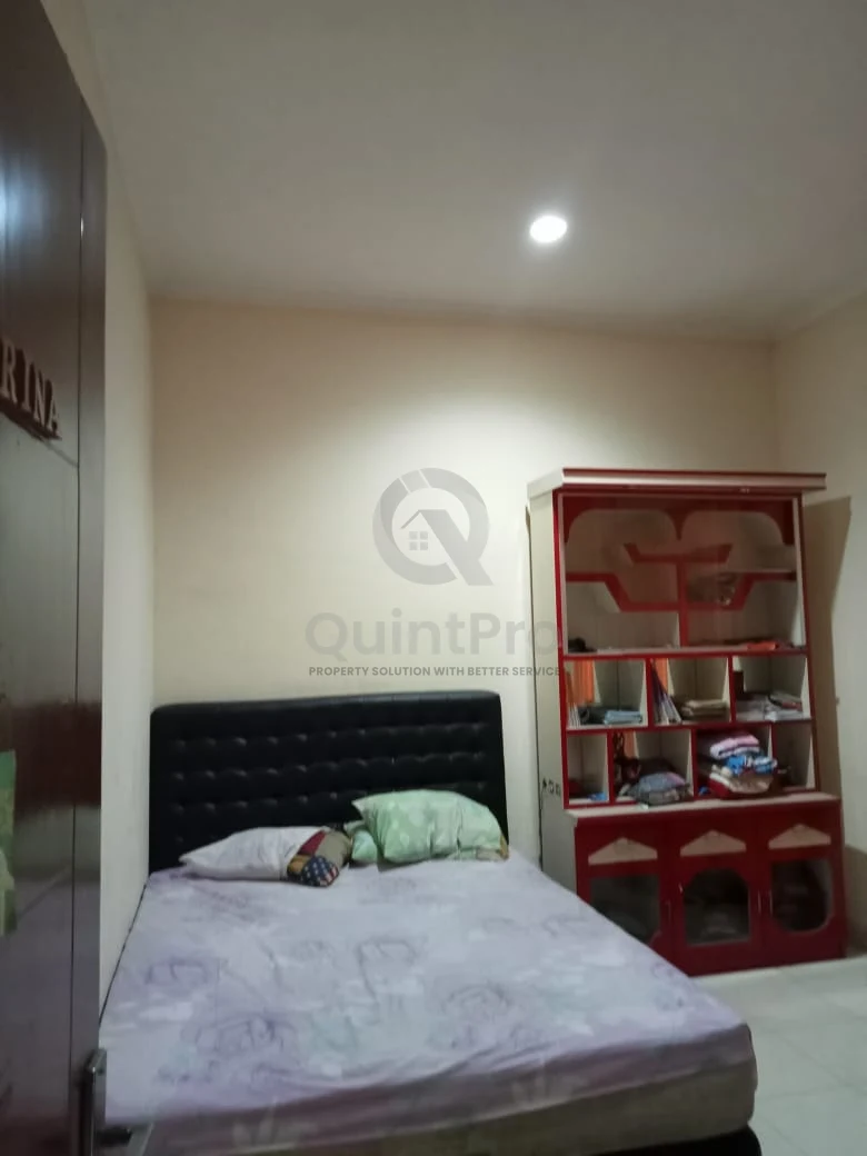 Rumah 6KT 4KM 264m² di Kencana Loka Raya BSD Sektor 12, 2 Lantai SHM