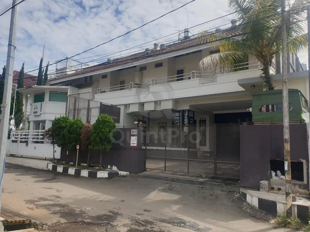 Rumah 3+1KT 1300m² Dangdeur Indah Bandung, 30 Kamar Kost Aktif SHM