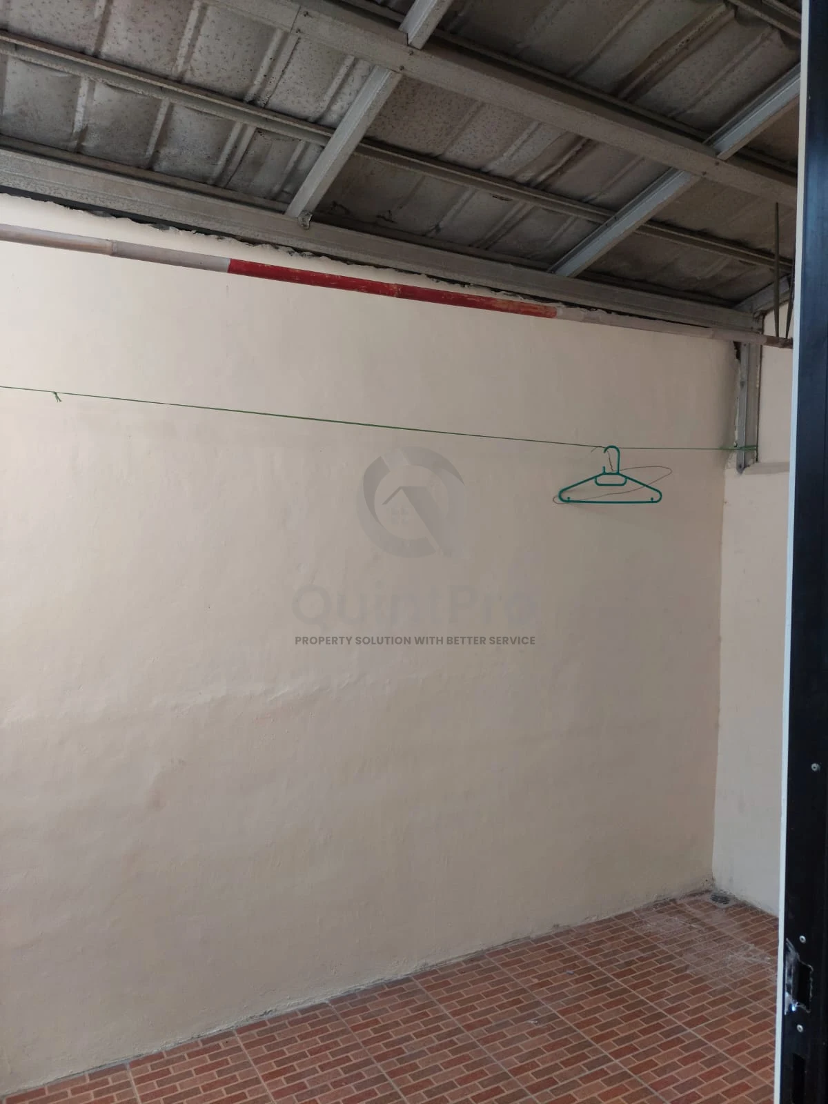 Rumah 2KT Disewa di Serpong Estate Serpong, 2 Lantai Modern Semi-Furnished — foto 5