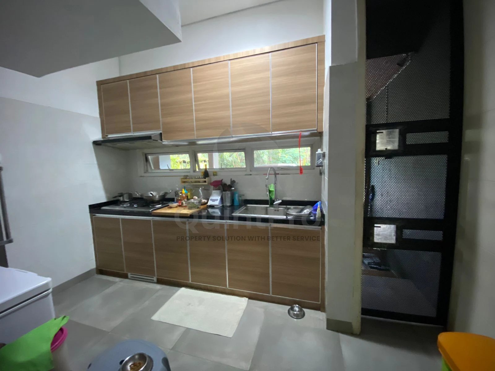 Rumah Modern 3KT 180m² di Discovery Bintaro, 2 Lantai Carport 2 Mobil SHM — foto 5