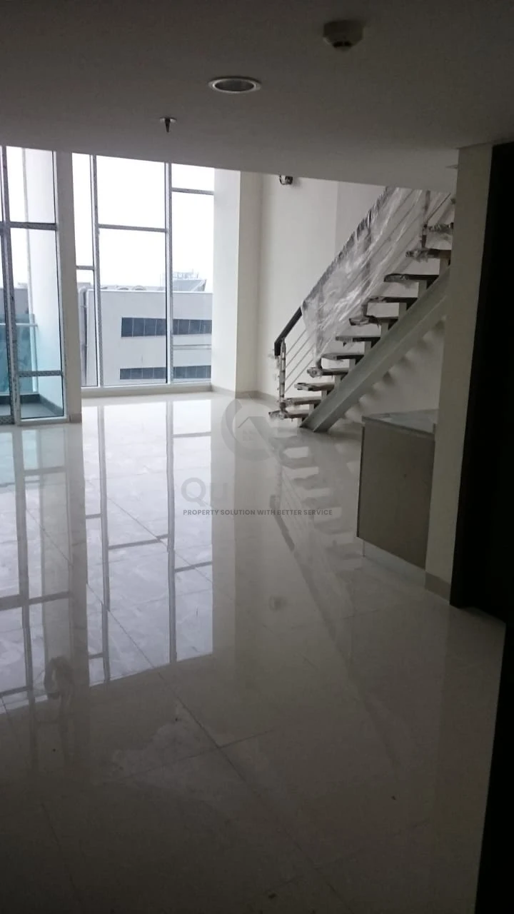 Apartemen 2BR Soho 2 Lantai Brooklyn Alam Sutera, 81m² Mezzanin Ready Use — foto 2