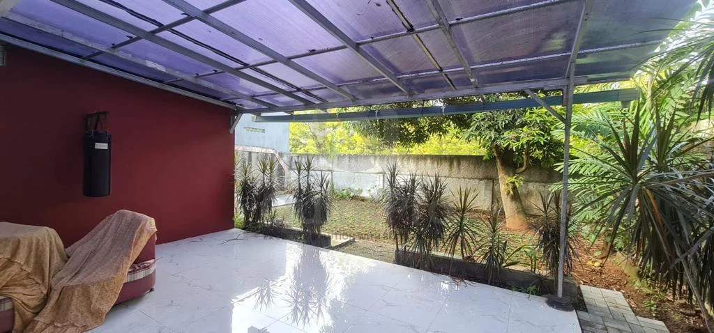 Rumah 3+1KT 300m² di BSD Tangerang Selatan, 2 Lantai SHM Halaman Asri — foto 5