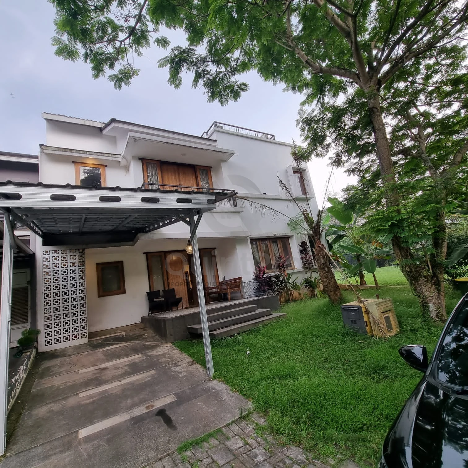 Rumah 5+2KT 500m² di The Green BSD, 2 Lantai SHM Kolam Koi Rooftop