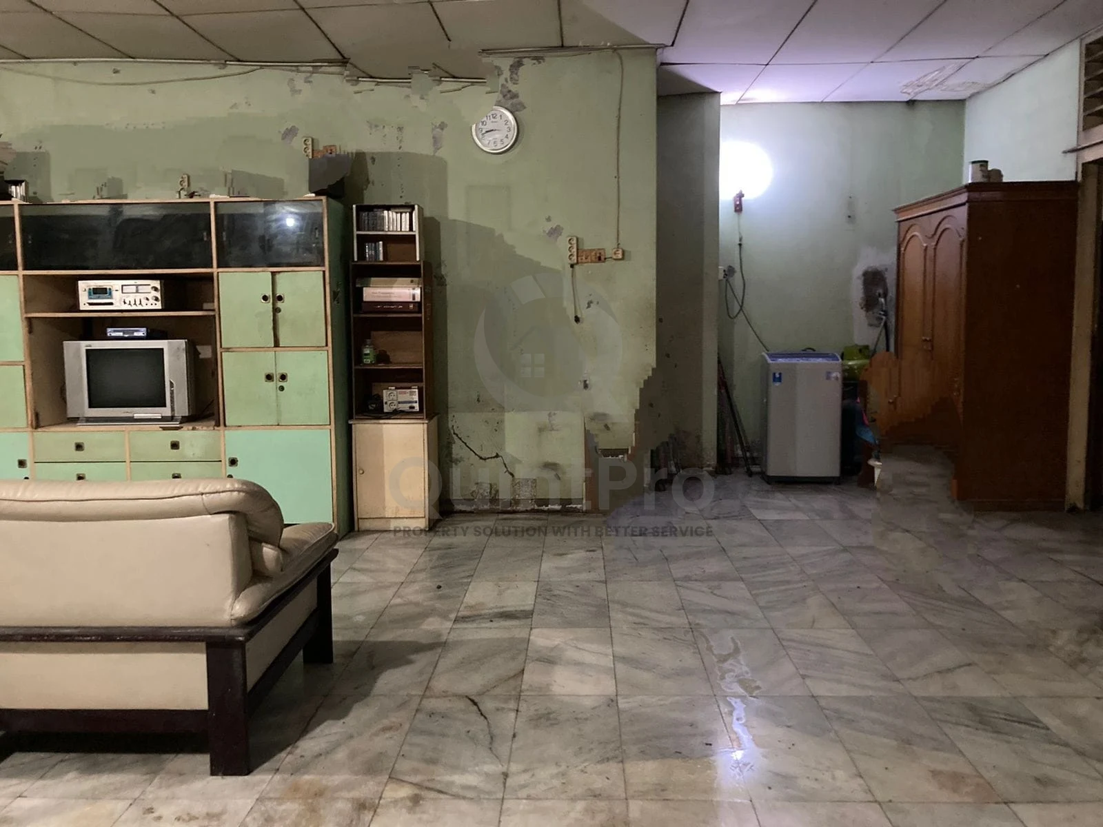 Rumah 7+1KT 2 Lantai SHM 700m² Kebon Jeruk, 300m Jalan Panjang — foto 2