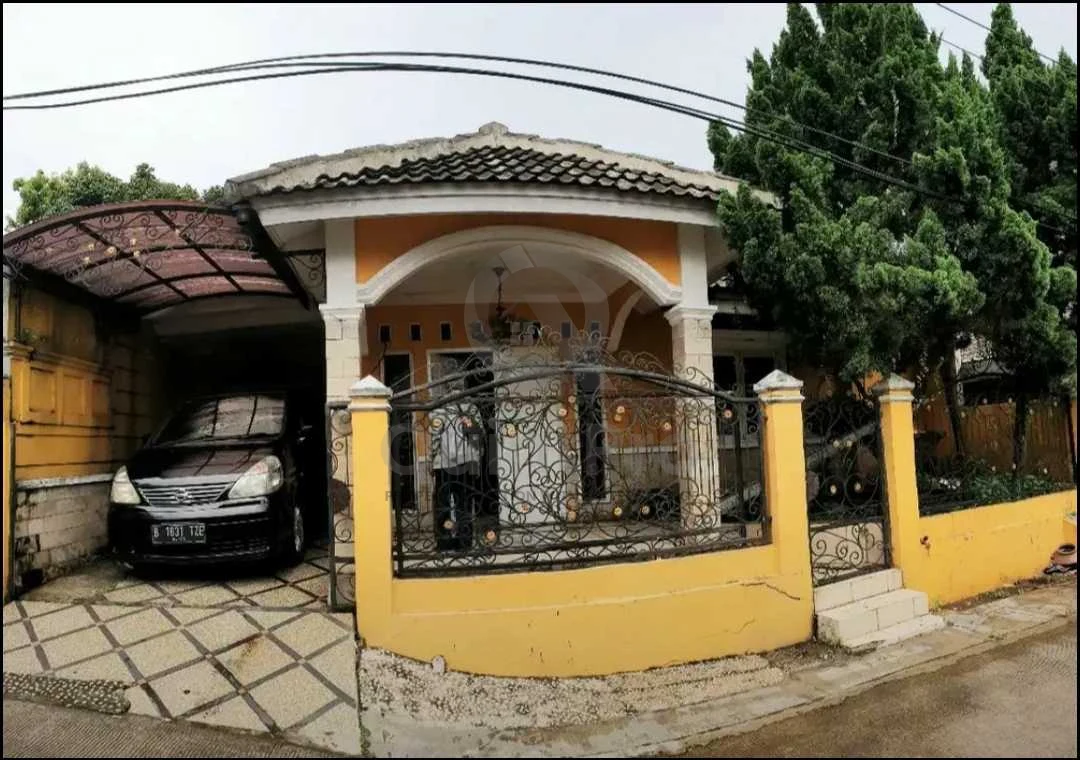 Rumah 2KT 220m² di Reni Jaya Pamulang, 2 Lantai SHM Taman Asri
