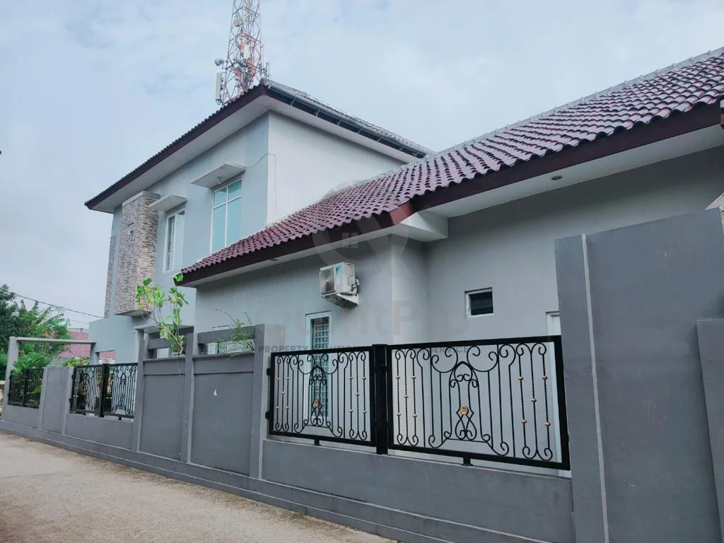 Rumah Modern 5KT 2 Lantai di Cinere, 250m ke Cinere Mall SHM Semi-Furnished — foto 4