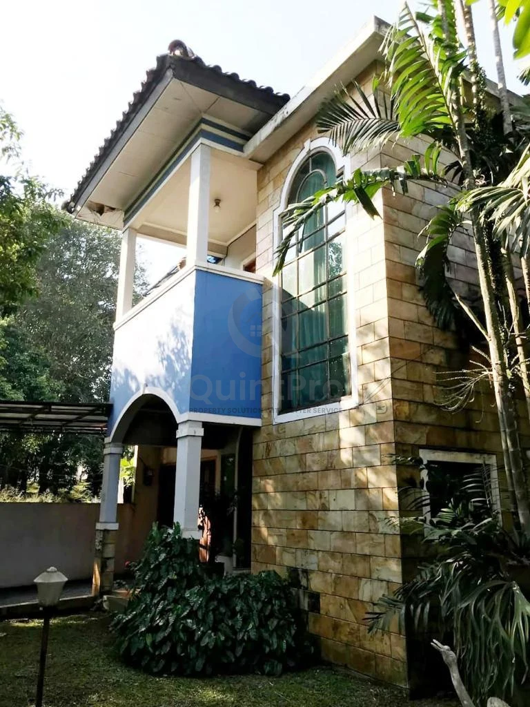 Rumah 3+1KT 2 Lantai di Griya Loka BSD, Tanah Luas 379m² SHM
