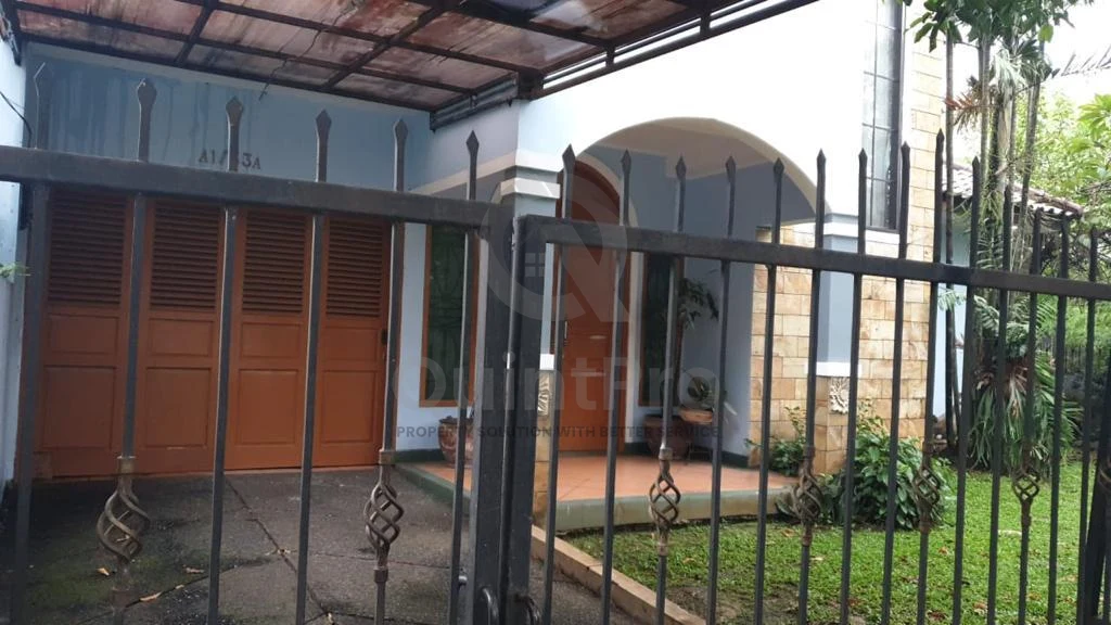 Rumah 3+1KT 2 Lantai di Griya Loka BSD, Tanah Luas 379m² SHM — foto 4