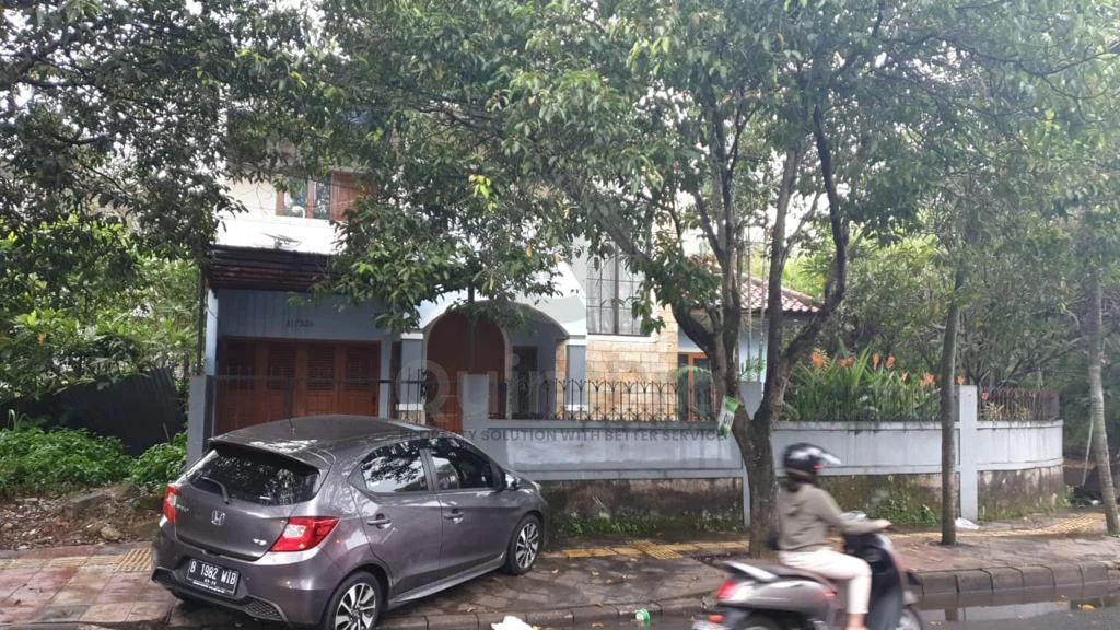 Rumah 3+1KT 2 Lantai di Griya Loka BSD, Tanah Luas 379m² SHM — foto 5